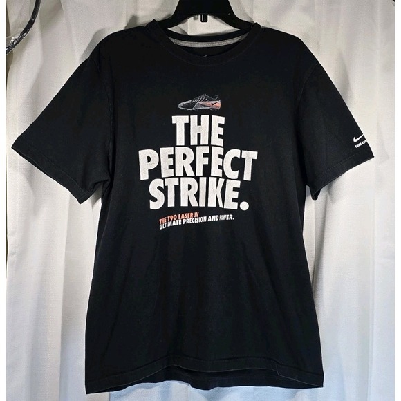 Nike‎ T90 Laser IV The Perfect Strike Black T-Shirt Soccer Shoe The Nike Tee XL - Picture 2 of 7